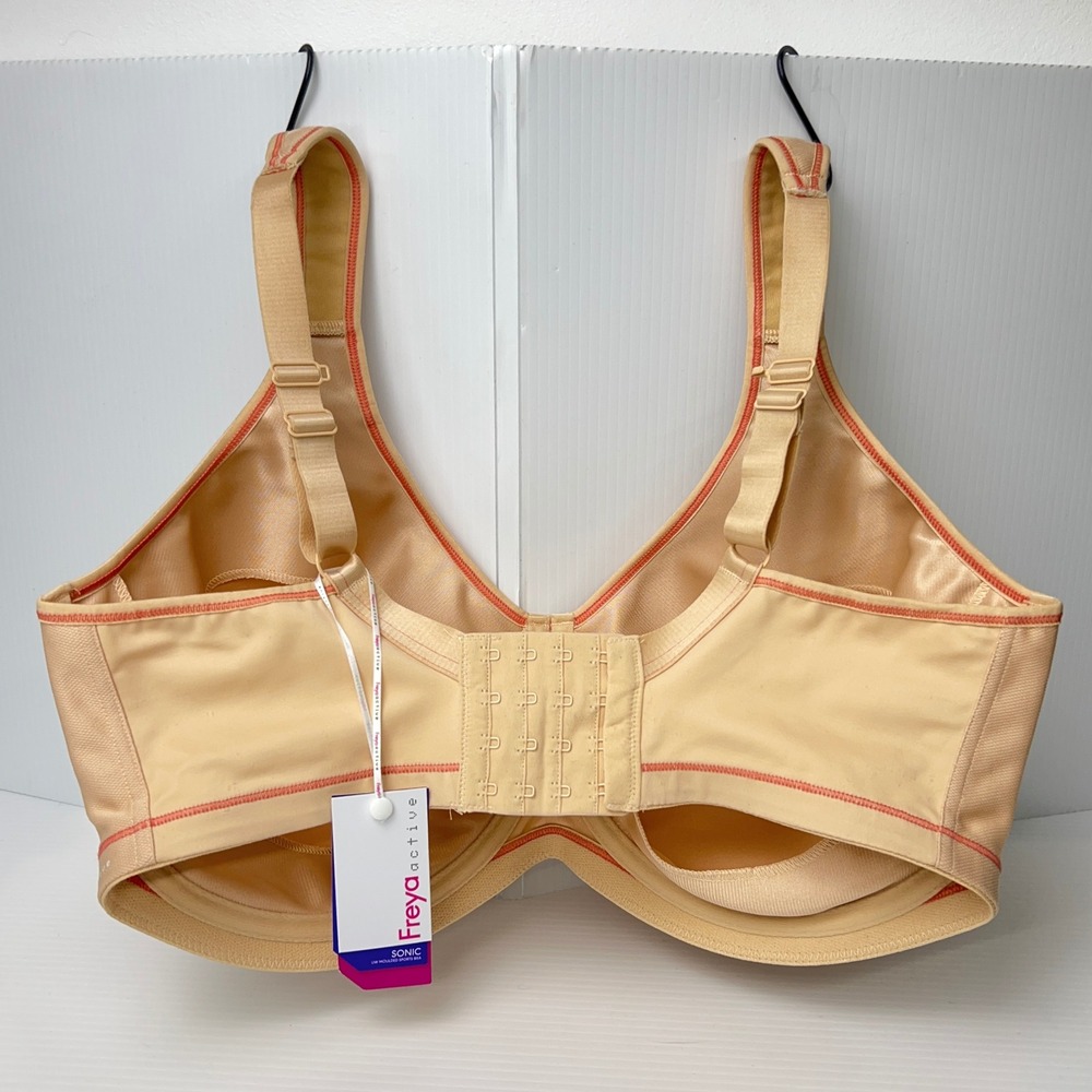NWT- Sz 38l- Freya Sonic Underwire Moulded Sports Bra J Hook Racerback - Picture 4 of 6